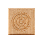 Red Oak 4" Bullseye Plinth Block