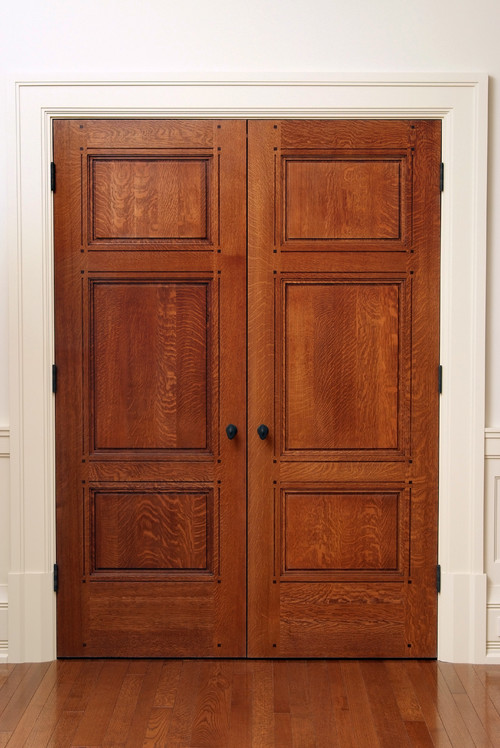 Hardwood takes center stage in Craftsman design